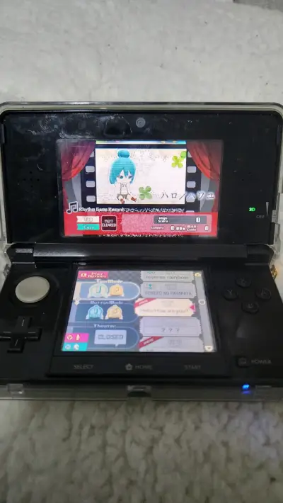 Nintendo 3DS old con juegos ds PES y FIFA - miniatura 2
