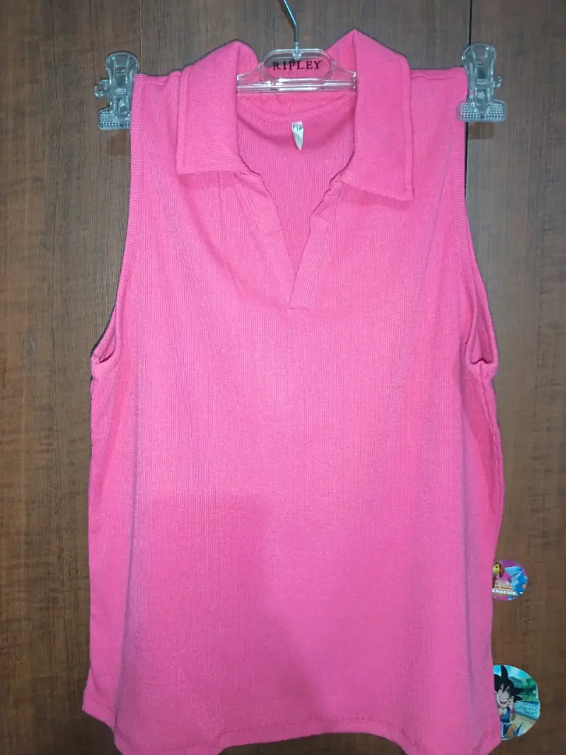 Polera sin mangas rosa para mujer