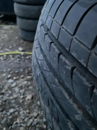 Par de neumáticos 205/60R16 - miniatura 3