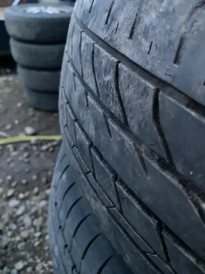 Par de neumáticos 205/60R16 - miniatura 4