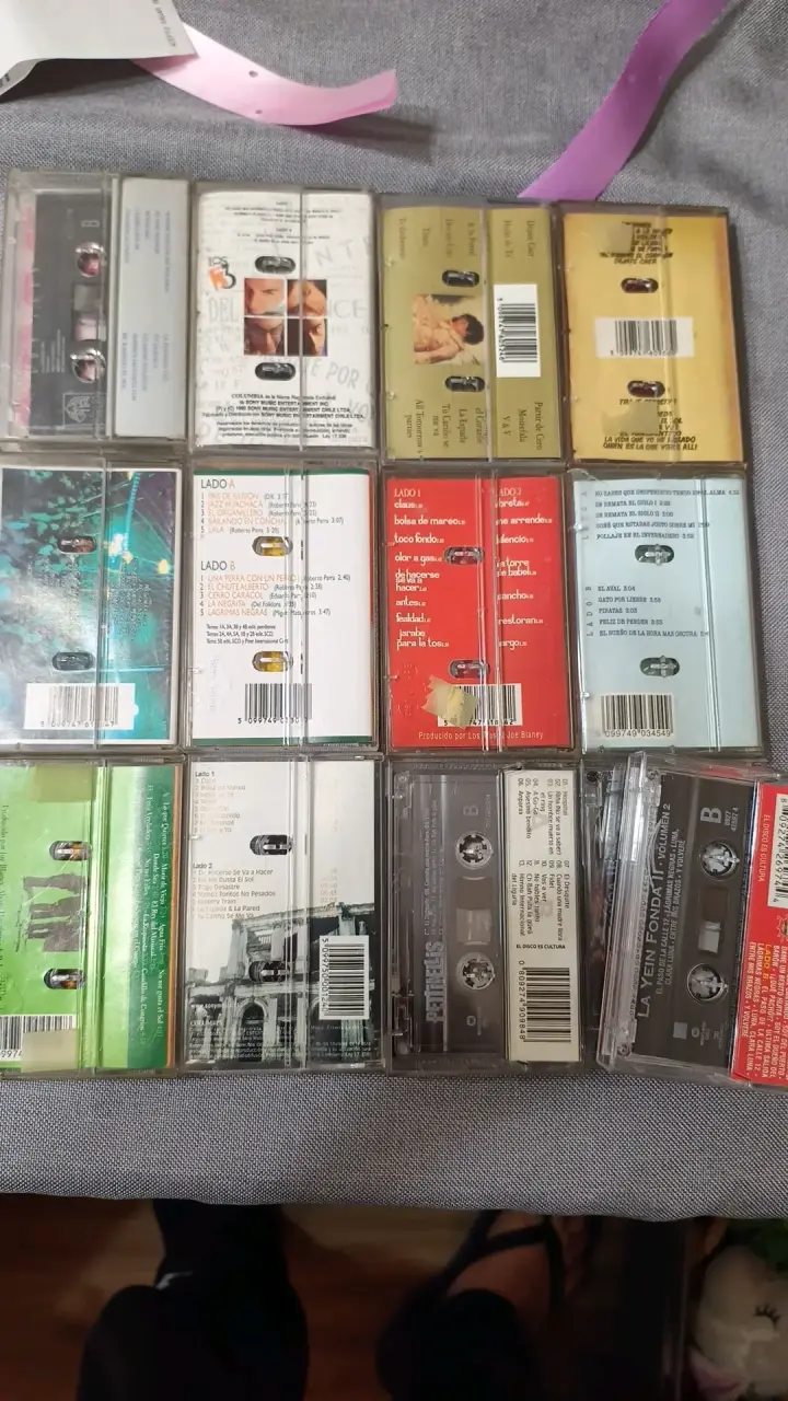 Colección de cassettes de Los Tres y Pettinellis - 2