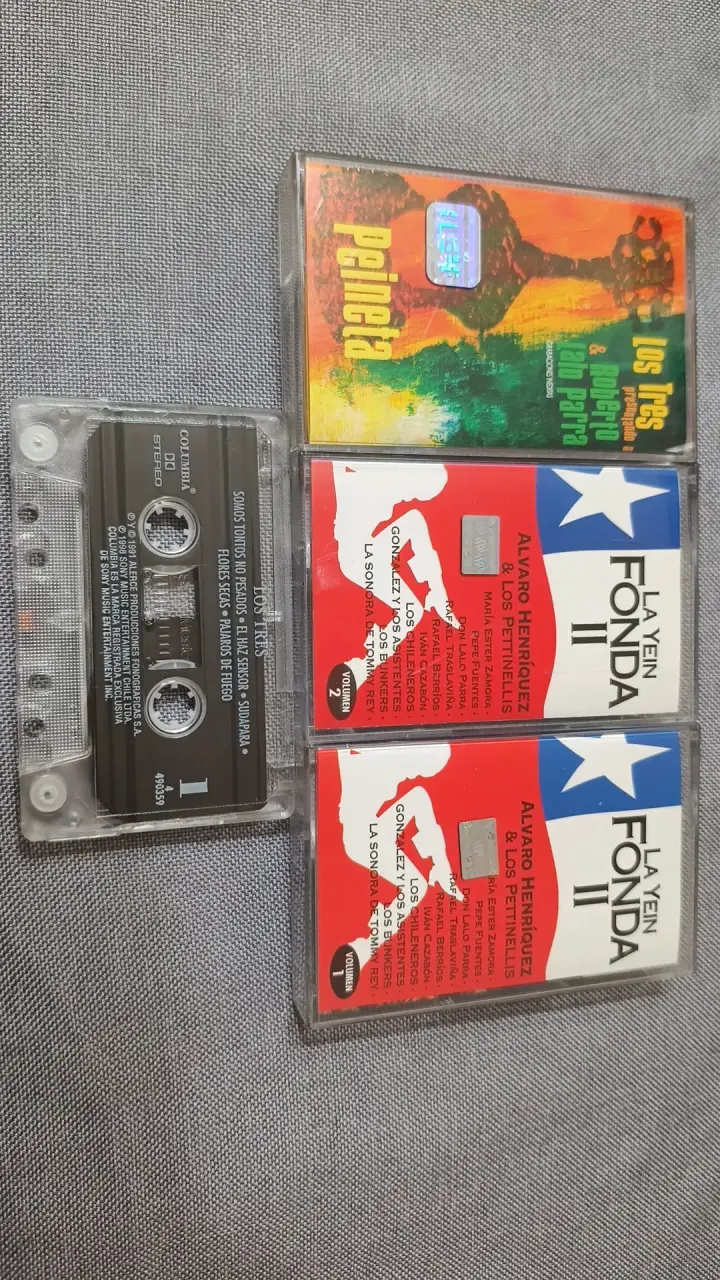 Colección de cassettes de Los Tres y Pettinellis - 3