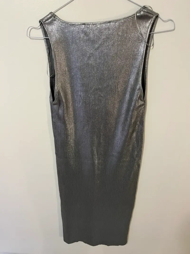 Vestido metálico plateado Zara sin mangas - 2