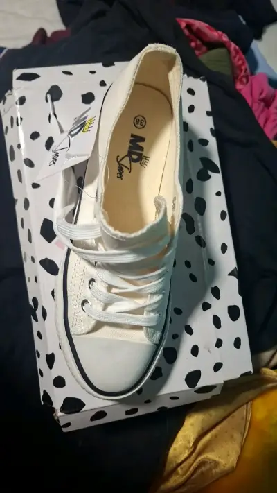 Zapatillas blancas de lona MR Shoes - miniatura 2