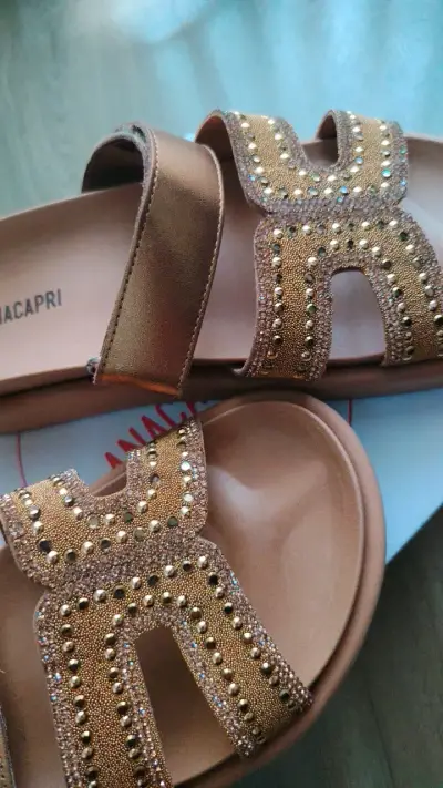 Sandalias Anacapri doradas con detalles brillantes - miniatura 3