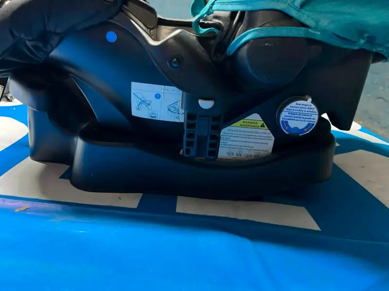 Silla de auto Bebesit color turquesa - 2