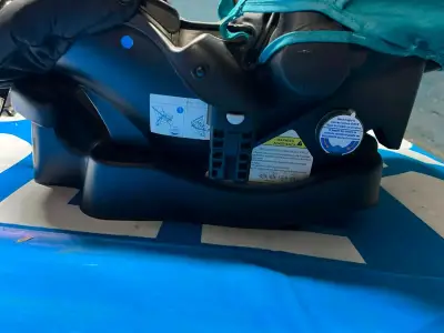Silla de auto Bebesit color turquesa - miniatura 2