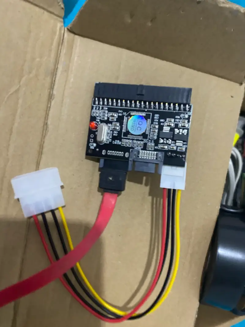 Adaptador IDE a SATA para discos duros