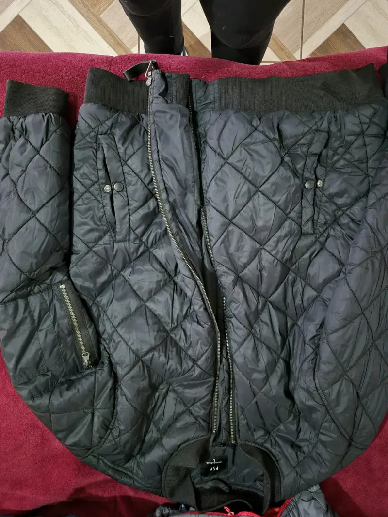 Chaqueta infantil con capucha y estrellas - 4