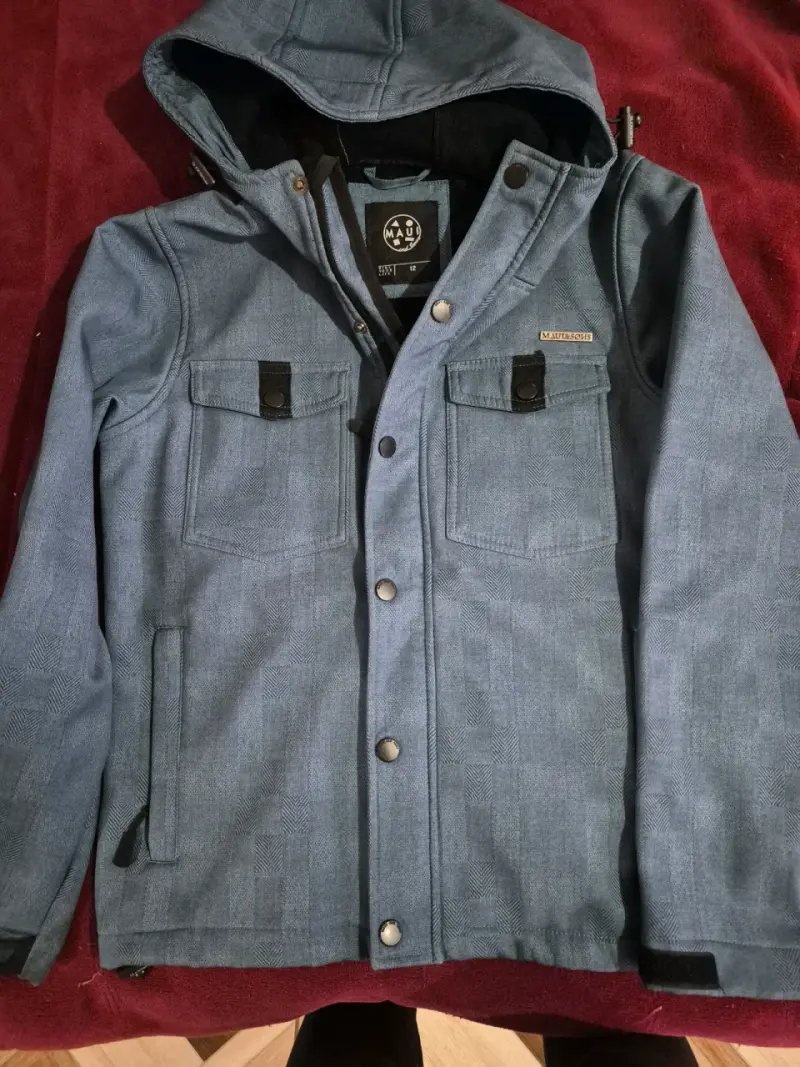 Chaqueta infantil con capucha y estrellas - 5