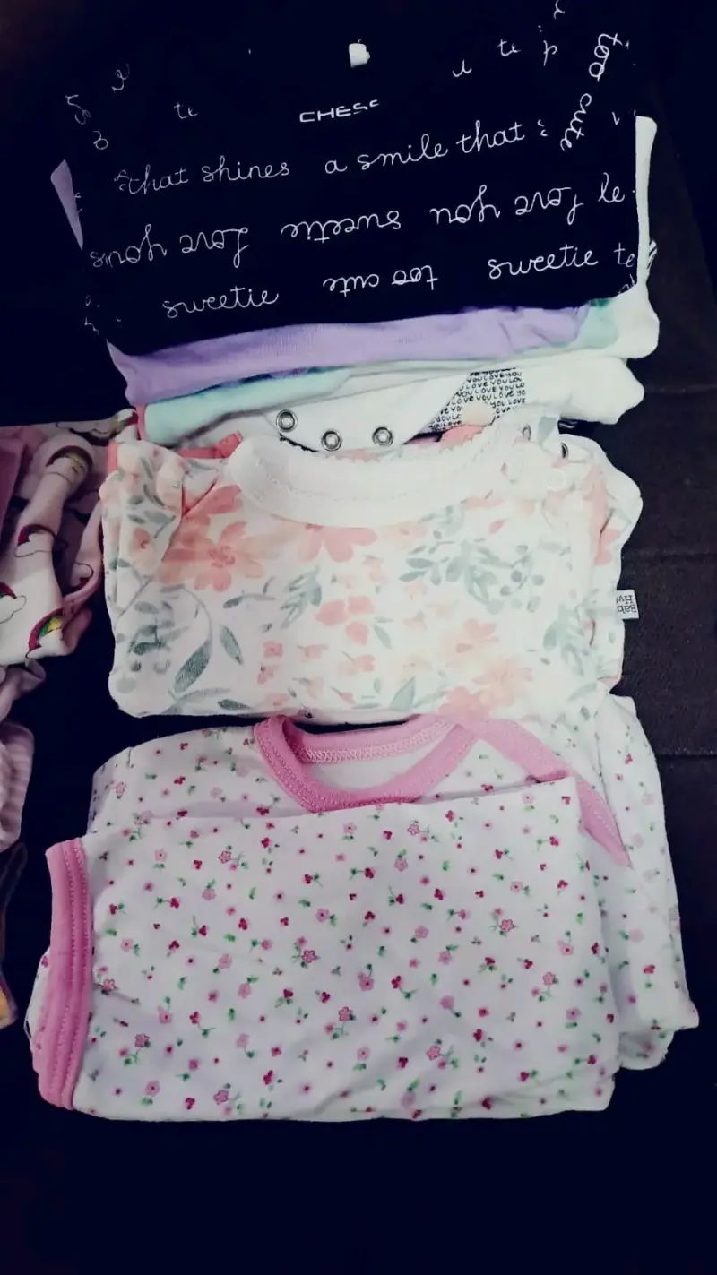 Lote de ropa de bebé niña en tonos rosados - 2