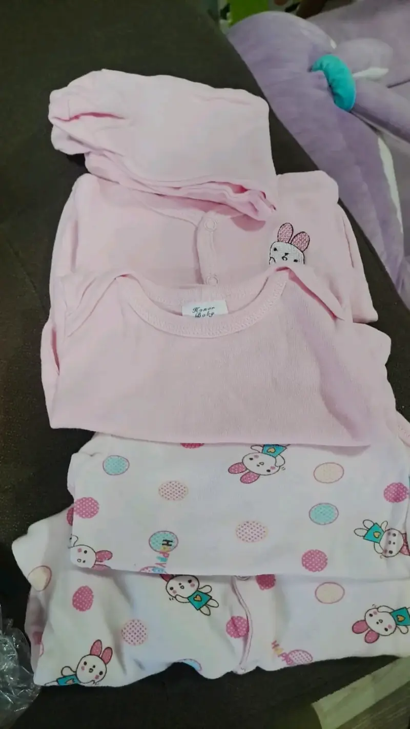 Lote de ropa de bebé niña en tonos rosados - 3