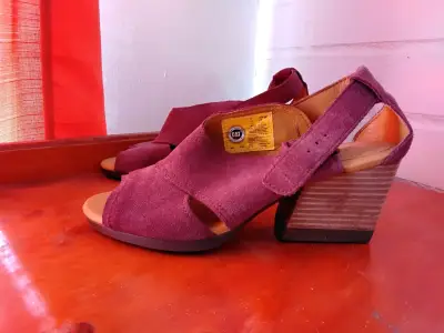 Sandalias de tacón CAT color burdeos - miniatura 1