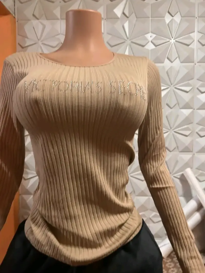 Suéter beige Victoria's Secret - 1