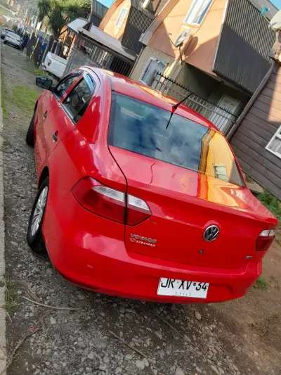 Volkswagen Gol 2017 rojo en buen estado - miniatura 4
