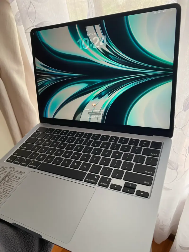 MacBook Air M4 - 1