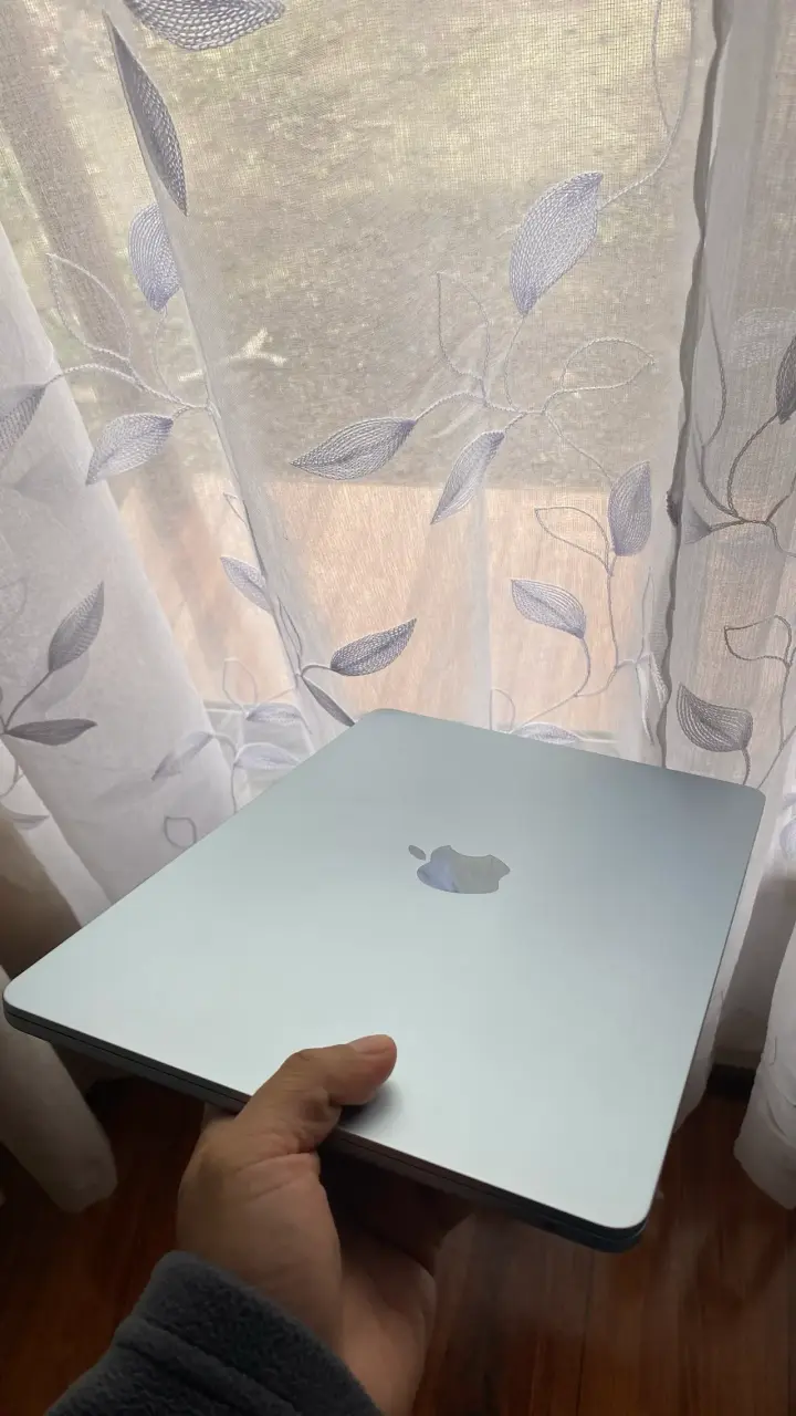 MacBook Air M4 - 3