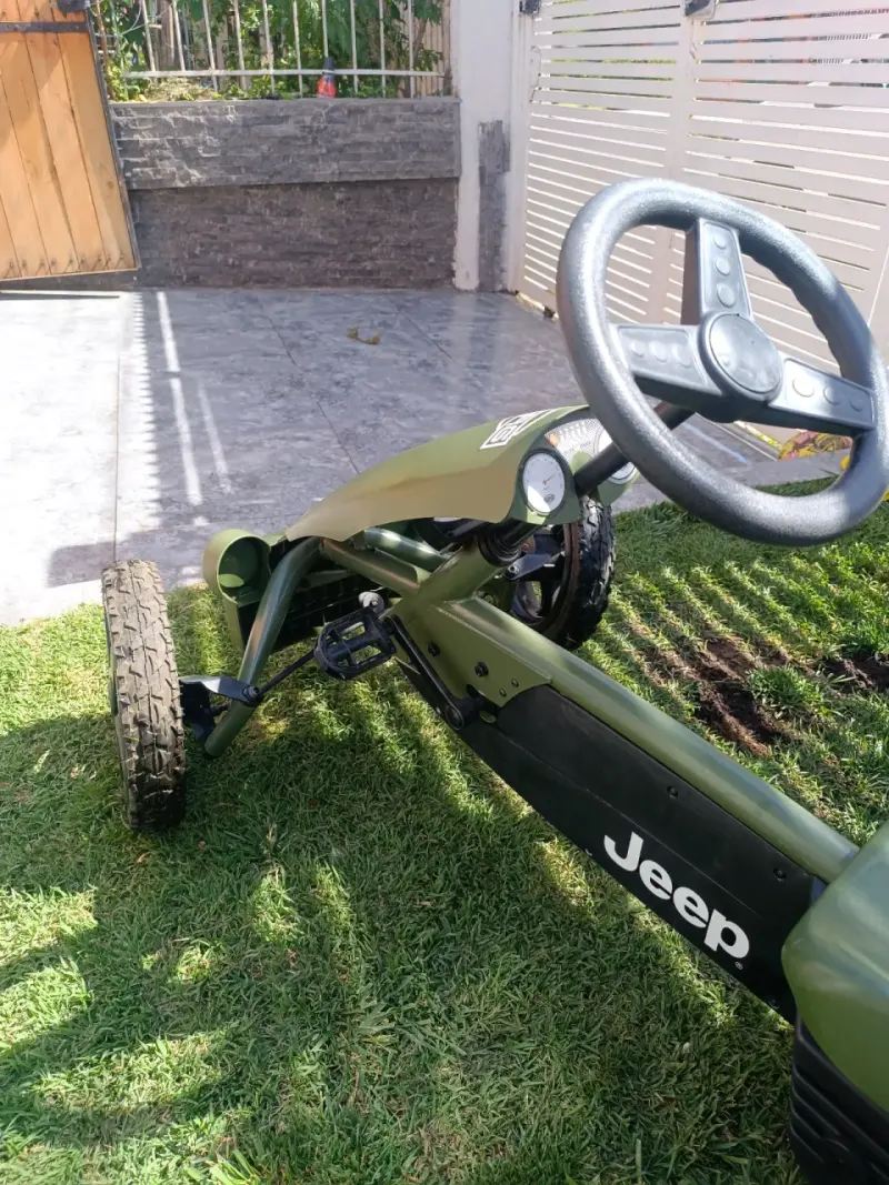 Kart a pedales Jeep verde para niños - 3