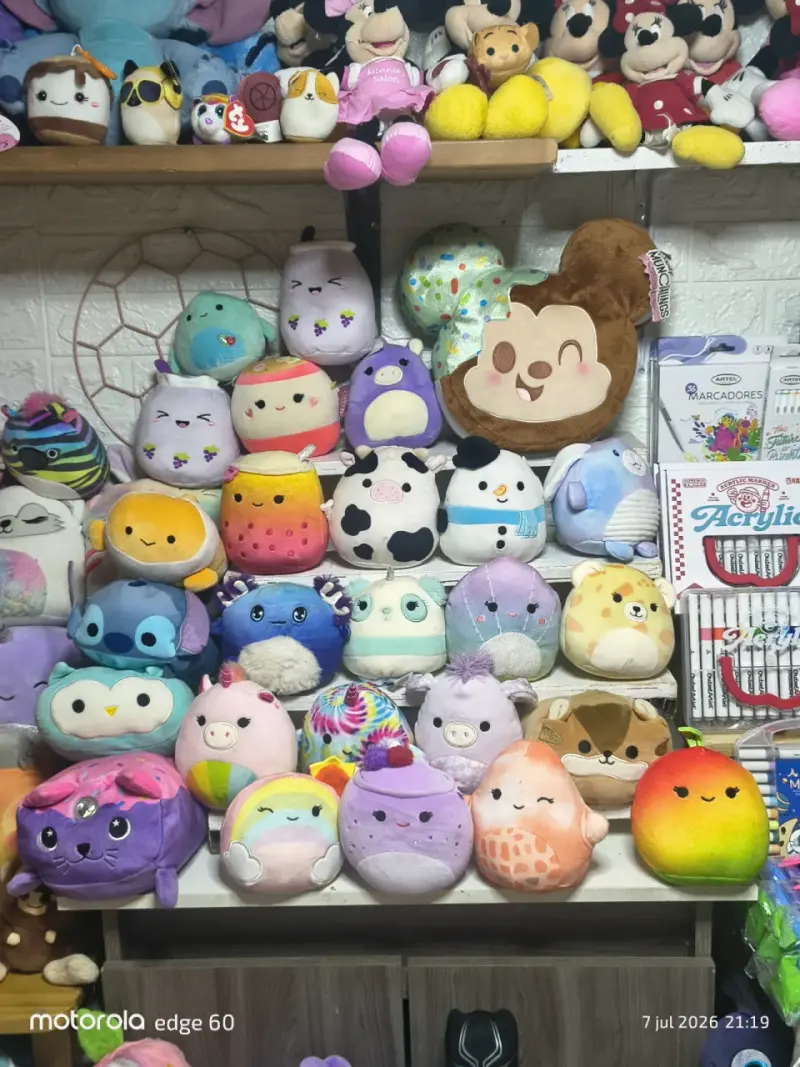 Venta de peluches Squishmallows variados - 1
