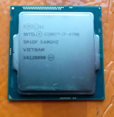 Placa madre ASUS Z97-E USB 3.1 con cpu i7 4790 - miniatura 3