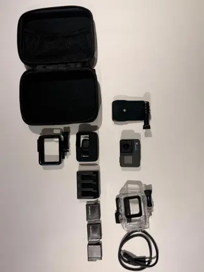 Cámara de acción con accesorios y estuche - miniatura 2