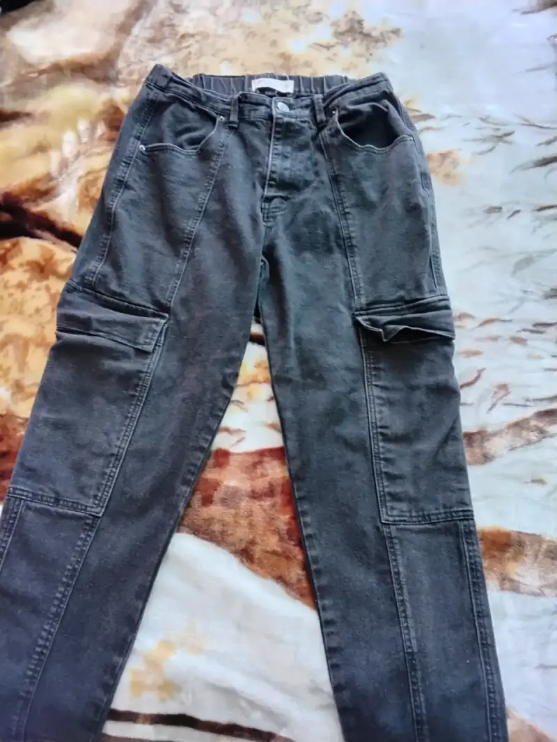 Pantalones cargo gris oscuro para hombre