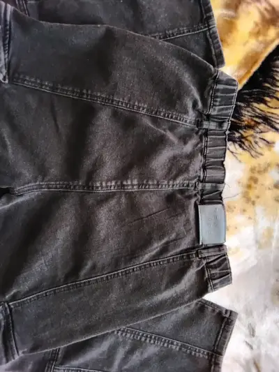 Pantalones cargo gris oscuro para hombre - miniatura 2
