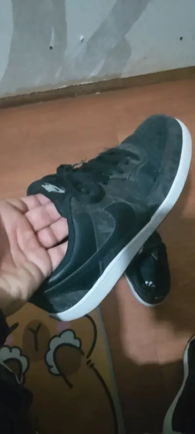 Zapatillas deportivas negras para hombre - miniatura 1