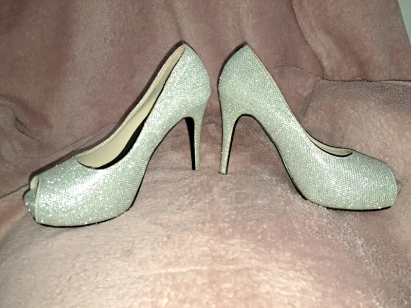 Tacones brillantes con punta abierta para fiesta - 10