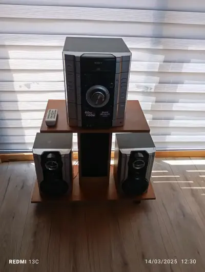 Sistema Sony MHC-RG121 con parlantes - miniatura 2