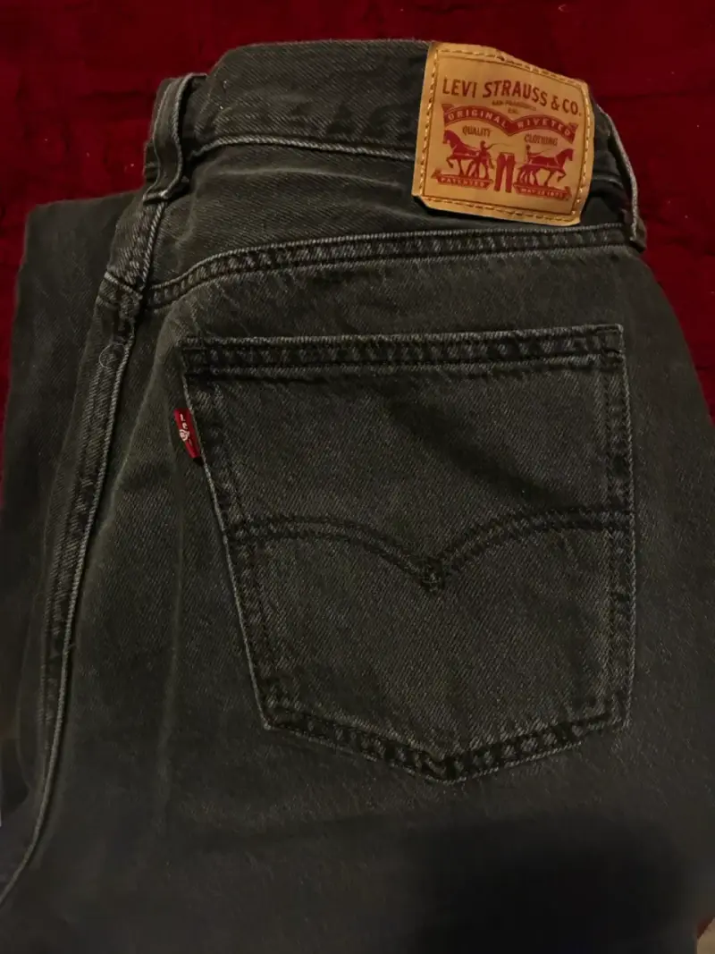 Jeans negros Levi's - 2