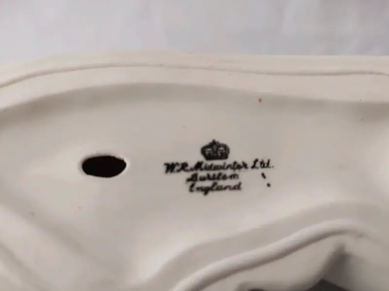Figura de perro durmiendo en porcelana Inglesa - 4