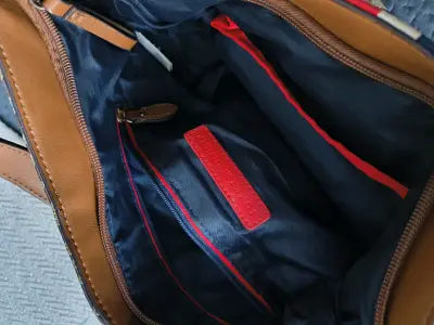 Bolso Tommy Hilfiger con diseño geométrico - miniatura 2