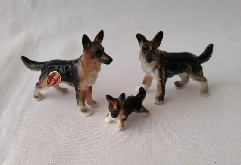 Figuras Miniaturas de perros pastor alemán - 2