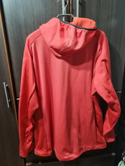 Chaqueta Adidas Terrex roja con capucha - miniatura 3