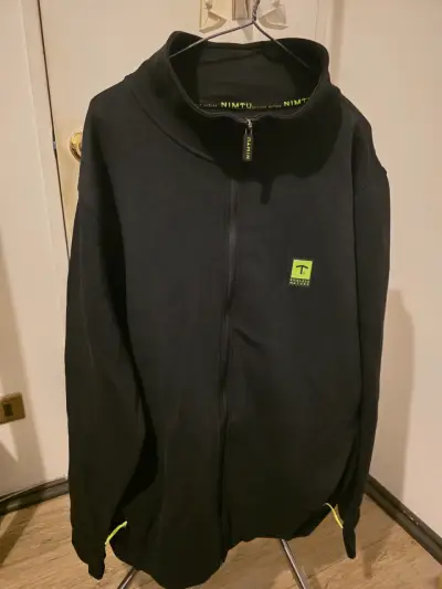 Chaqueta negra NIMTU talla l con cierre - miniatura 2