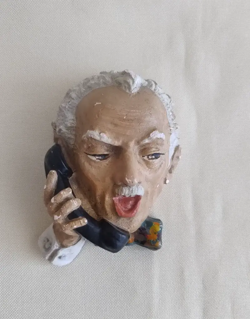 Abuelo Hablando Por Teléfono Vintage Yeso - 1