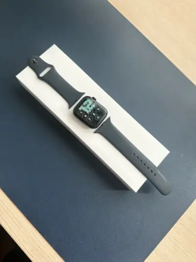 Apple Watch SE 2.1 44MM Midnight - miniatura 1