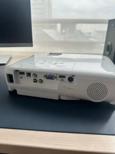 Proyector Epson PowerLite S41+ - miniatura 2