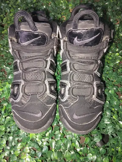 Zapatillas deportivas negras con diseño AIR - miniatura 2