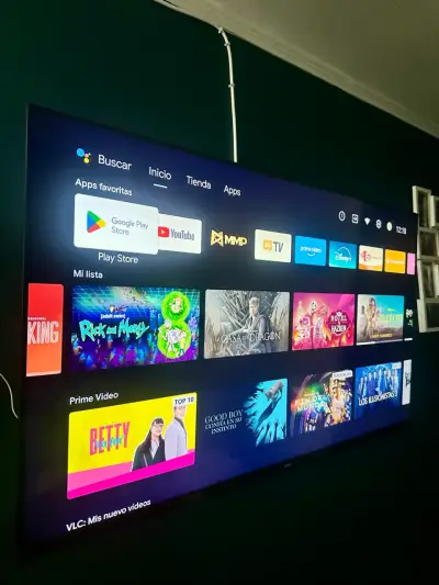 Smart TV Philips 4K/50” - miniatura 1