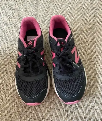 Zapatillas deportivas negras y rosadas para mujer - miniatura 2