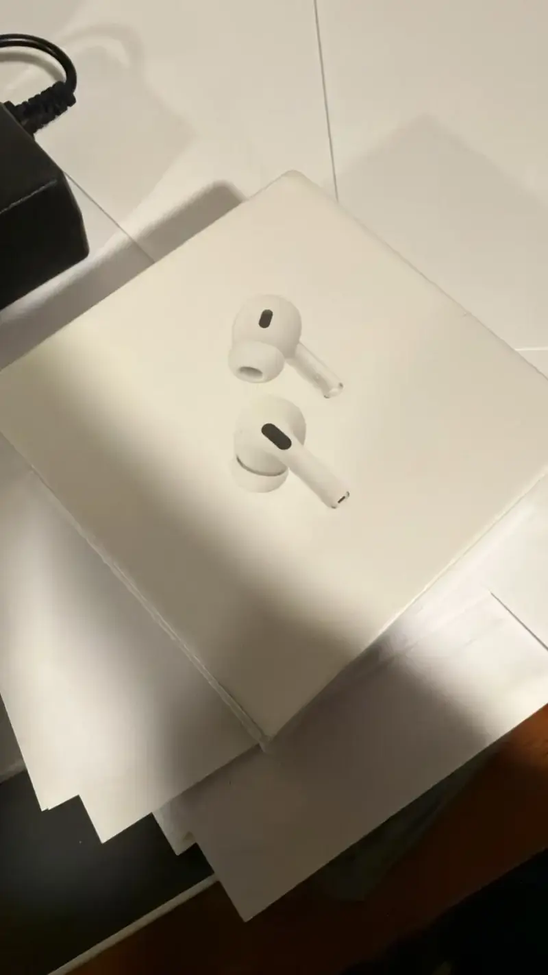 Auriculares inalámbricos con estuche de carga - 3