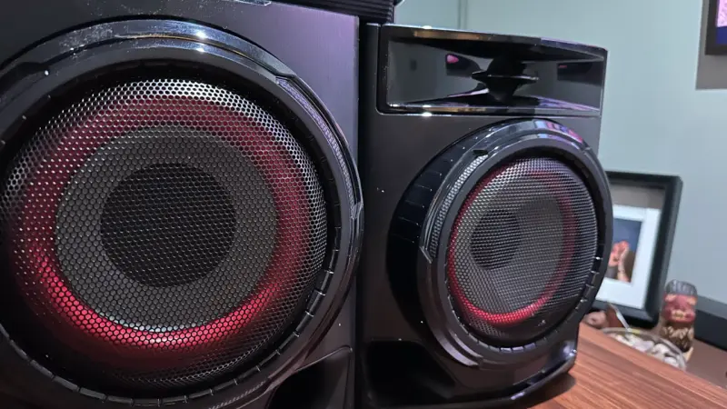 LG XBOOM CJ45 – Equipo de Sonido 720W - 4