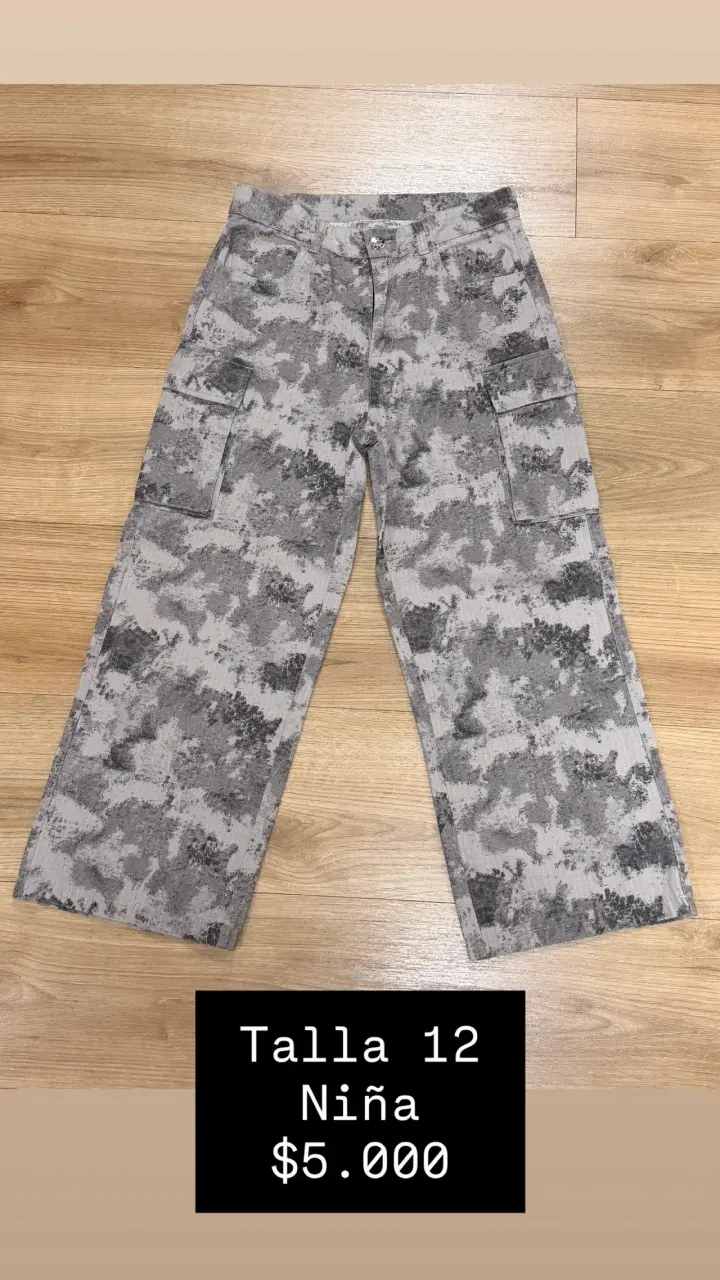 Pantalones cargo camuflados talla 12 niña