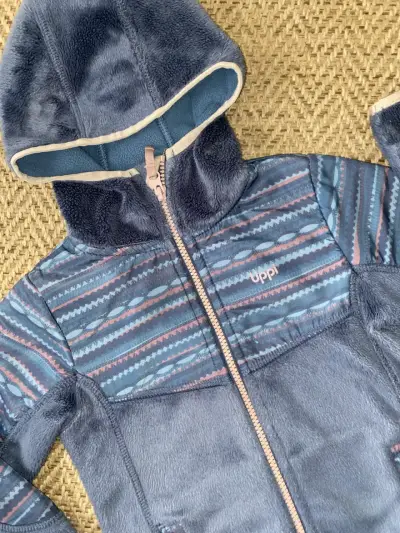 Chaqueta polar con capucha Upp azul y rosada - miniatura 1