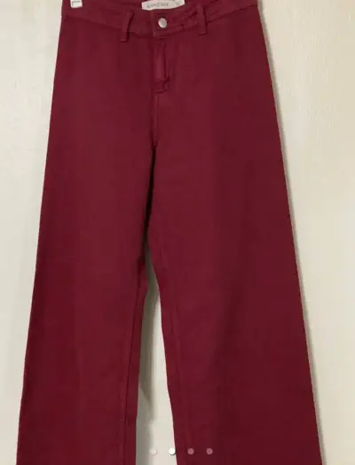 Jeans alaniz  color burdeo, talla 36 - miniatura 2
