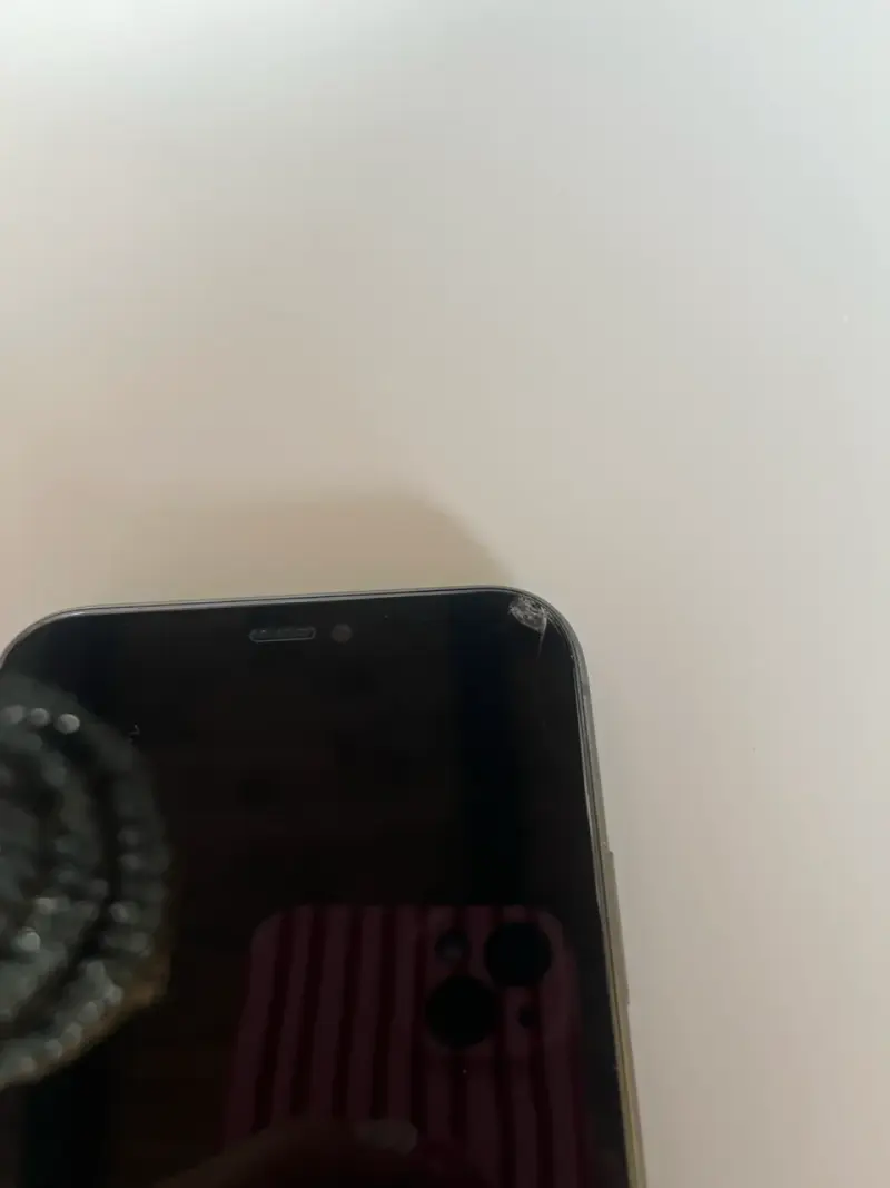 IPhone 11 negro 64 gb - 2