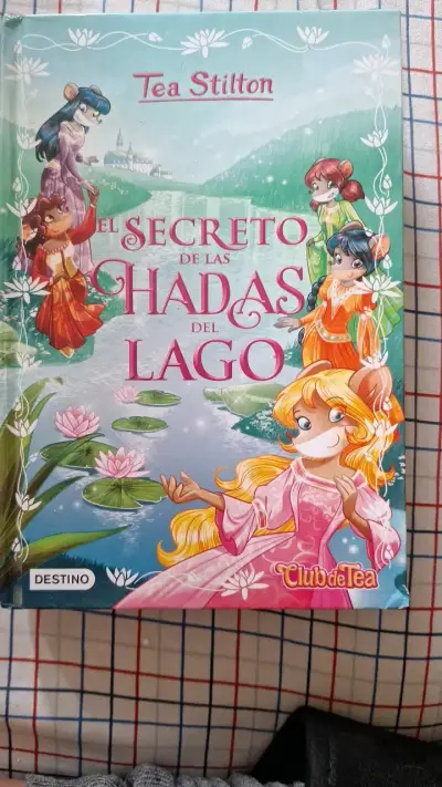 Libro 'El Secreto de las Hadas del Lago' - miniatura 1