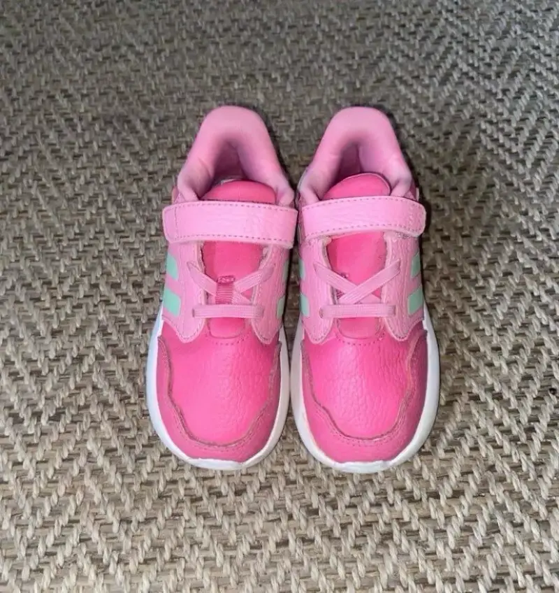 Zapatillas deportivas rosas para niños - 1